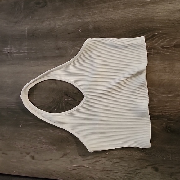 Halter - Picture 1 of 1